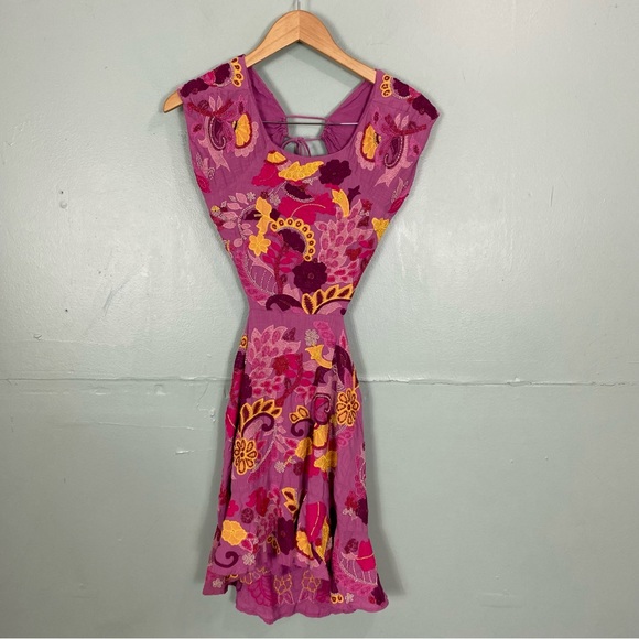 Anthropologie Maeve Embroidered‎ Beaded Floral Purple Mini Dress Cut Out Sz 2 - Picture 3 of 16